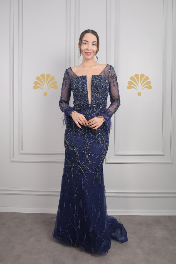 Derin Dekolteli Kolları Transparan Tüy Detaylı Boncuk İşlemeli Büyük Beden Tasarım Abiye Lacivert