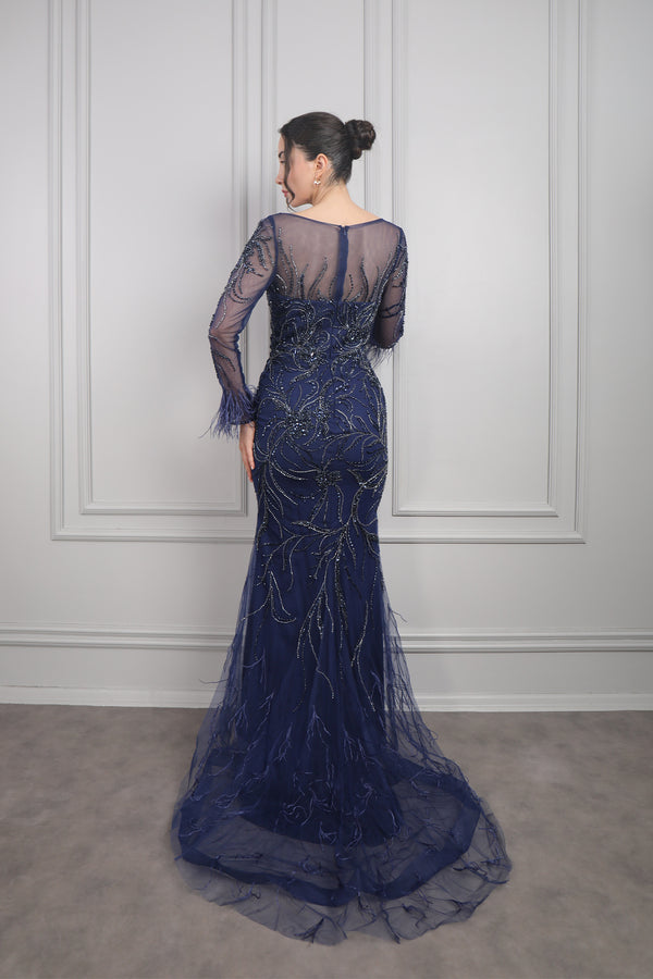 Derin Dekolteli Kolları Transparan Tüy Detaylı Boncuk İşlemeli Büyük Beden Tasarım Abiye Lacivert