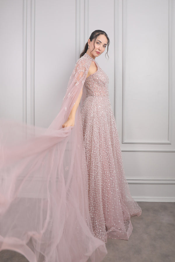 Halter Yaka Pelerin Detaylı İnci Ve Taş İşlemeli Büyük Beden Tasarım Abiye Pembe