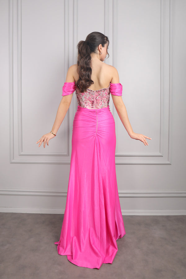 Kayık Yaka Boncuk İşlemeli Beli Düğüm Detaylı Tasarım Abiye Fuşya