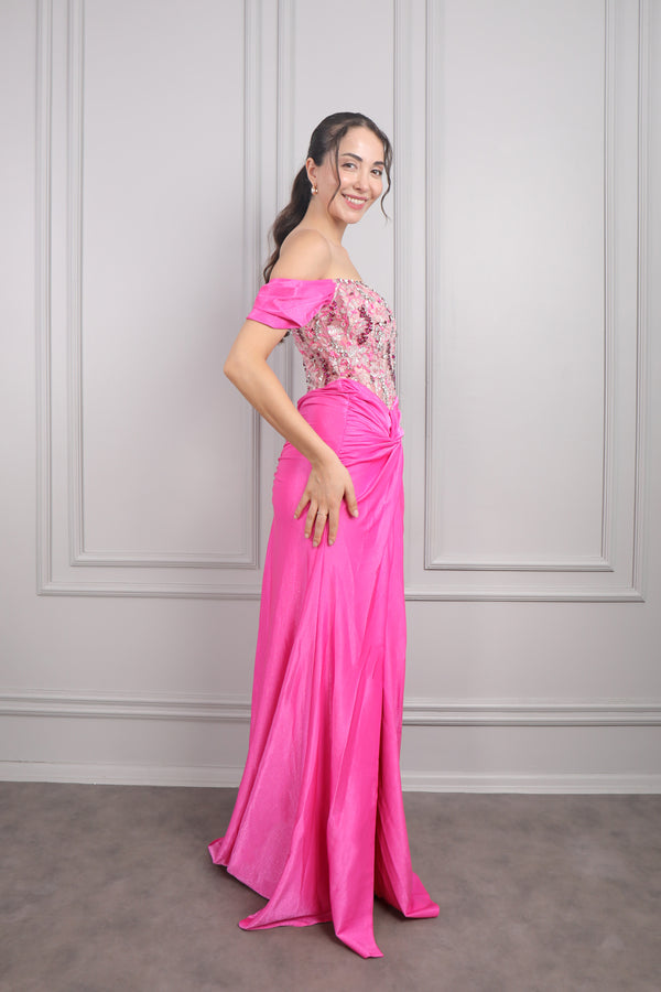 Kayık Yaka Boncuk İşlemeli Beli Düğüm Detaylı Tasarım Abiye Fuşya