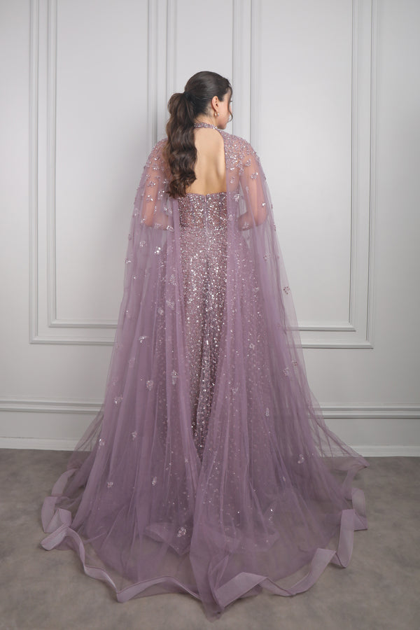 Halter Yaka Pelerin Detaylı İnci Ve Taş İşlemeli Büyük Beden Tasarım Abiye Lila