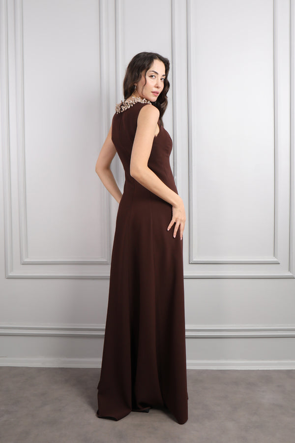 Yakası Taş Detaylı Büyük Beden Abiye Kahve