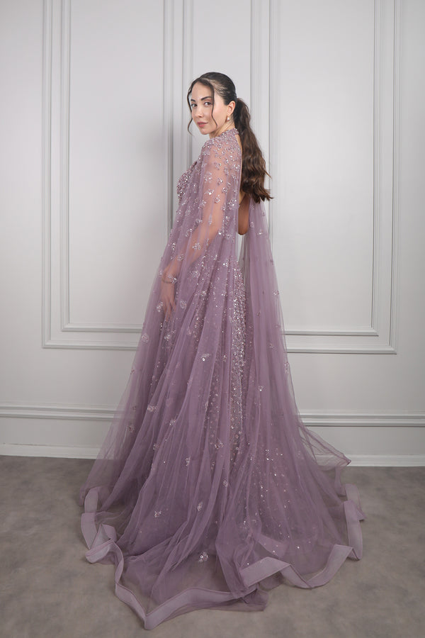 Halter Yaka Pelerin Detaylı İnci Ve Taş İşlemeli Büyük Beden Tasarım Abiye Lila