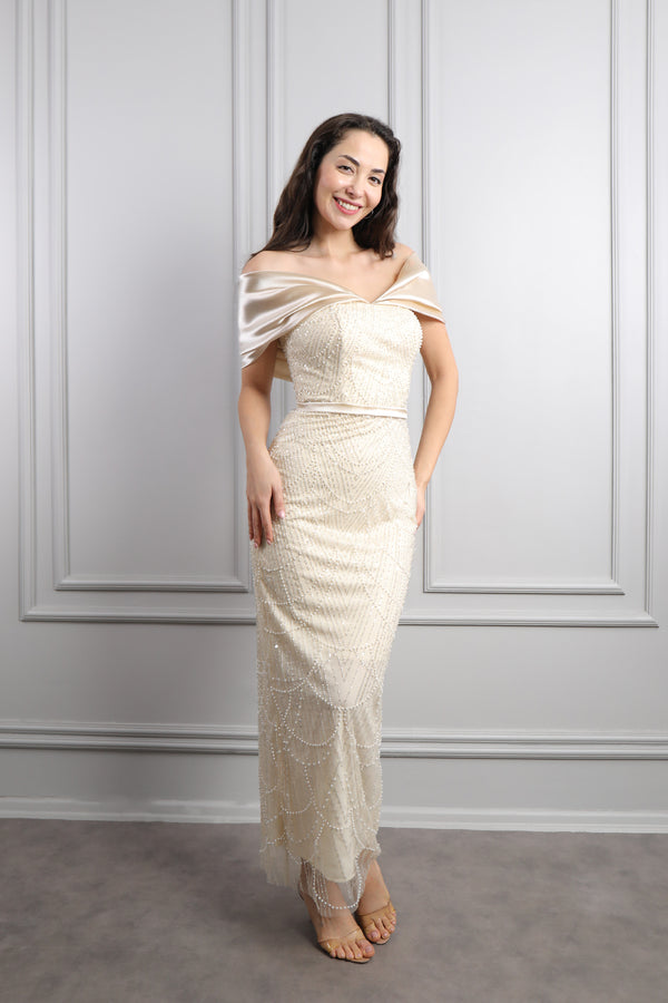 Kayık Yaka Boncuk İşlemeli Abiye Bej