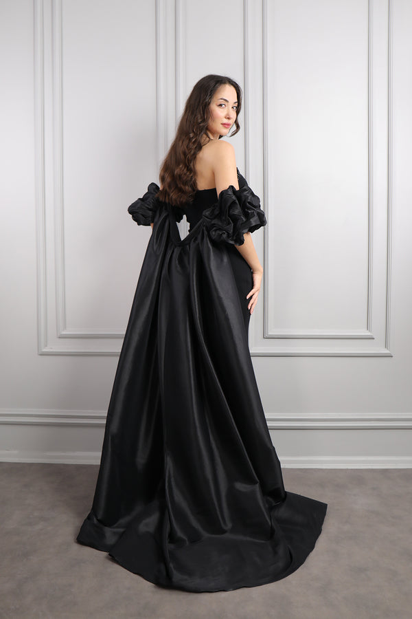 Straplez İnci İşlemeli Pelerin Detaylı Abiye Siyah