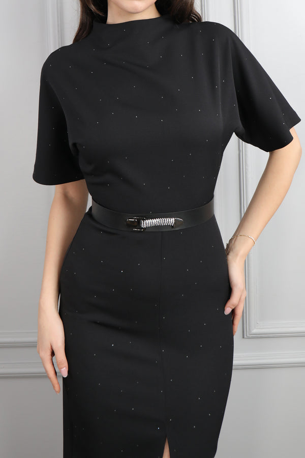 Hakim Yaka Beli Kemerli Taş İşlemeli Midi Boy Elbise Siyah