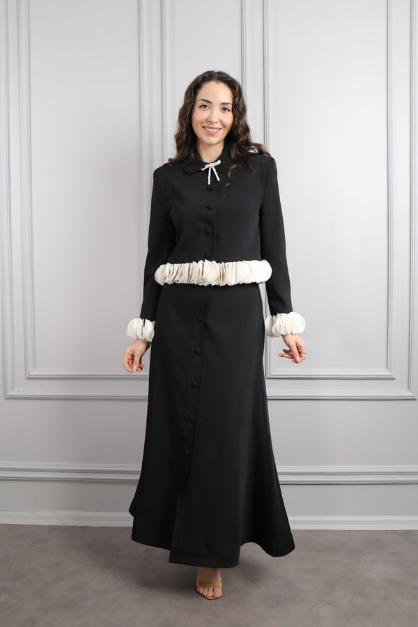 Yakası Fiyonk Detaylı Önü Düğmeli Etek Takım Siyah