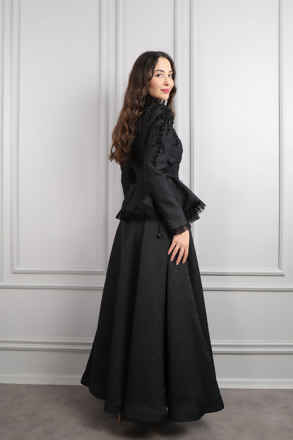 Ceketi Fırfırlı Boncuk İşlemeli Çanta Aksesuar Detaylı Etek Takım Siyah