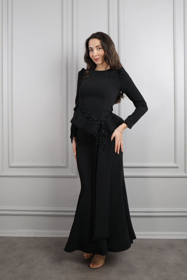 Oval Yaka Boncuk İşlemeli Pelerin Detaylı Etek Takım Siyah
