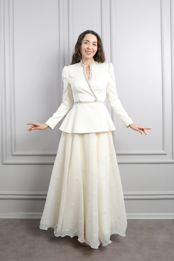 Taş Detaylı Boncuk İşlemeli Etek Takım Ekru