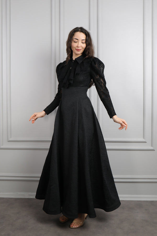 Gömlek Yaka Fırfır Detaylı Dantelli Elbise Siyah