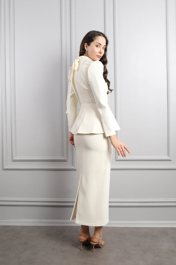 Hakim Yaka Çiçek Desenli Etek Takım Ekru