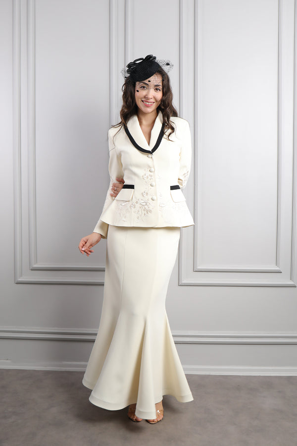 Ceketi İşlemeli Saç Aksesuar Detaylı Etek Takım Ekru