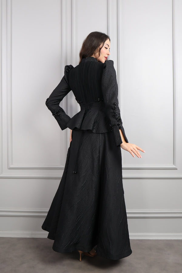 Önü Düğme Detaylı Boncuk İşlemeli Etek Takım Siyah