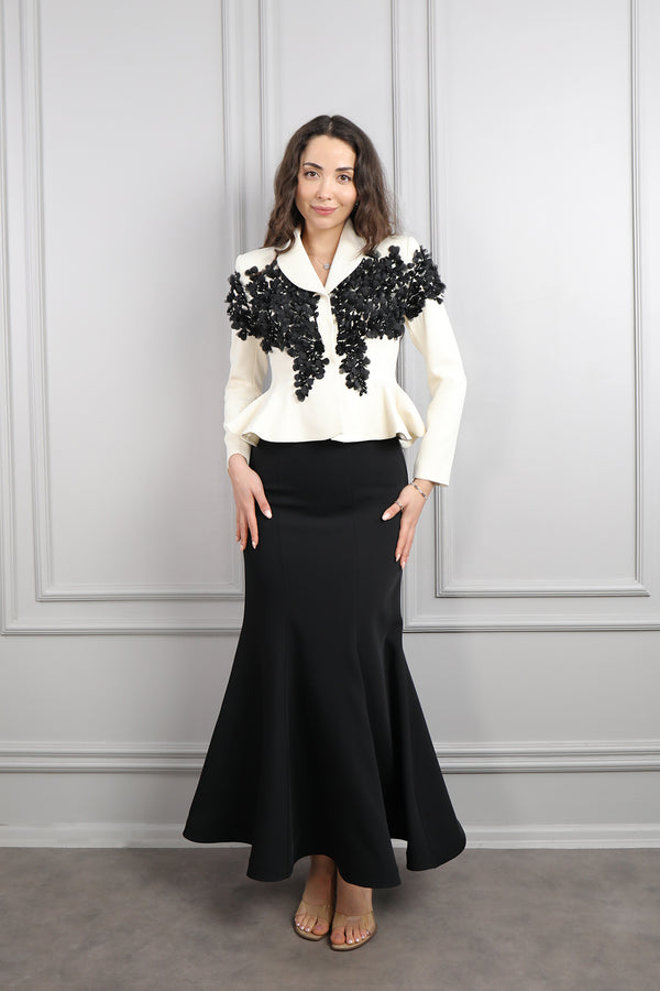 Ceketi İşlemeli Sırtı Bağlamalı Etek Takım Siyah-Ekru