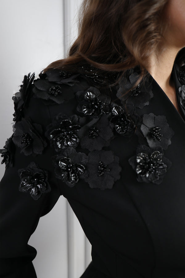 Omuzu Çiçek Detaylı Beli Kuşaklı Etek Takım Siyah