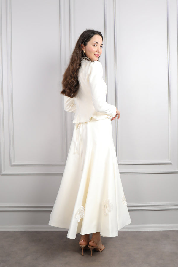 Ceketi Boncuk İşlemeli Çiçek Detaylı Elbise Takım Ekru