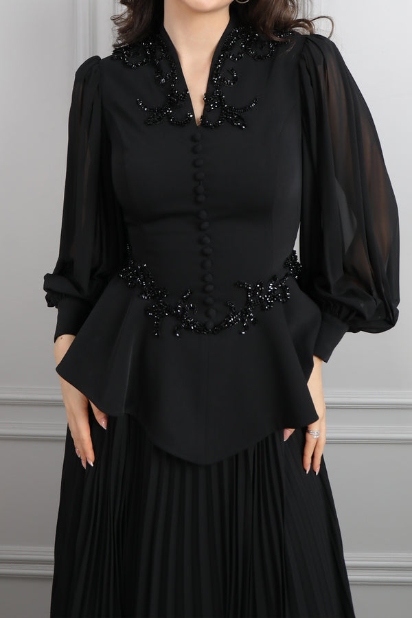 Önü Düğmeli Boncuk İşlemeli Pileli Etek Takım Siyah