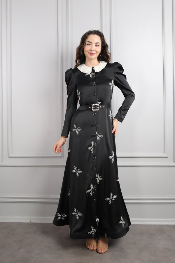 Bebe Yaka Beli Kemerli Boncuk İşlemeli Saten Elbise Siyah