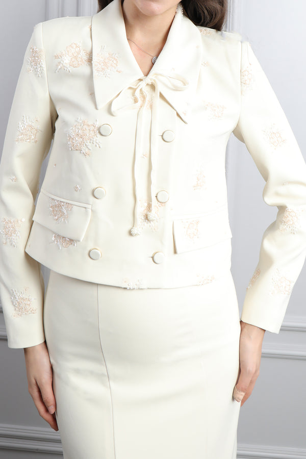 Yakası Bağlamalı Boncuk İşlemeli Etek Takım Ekru