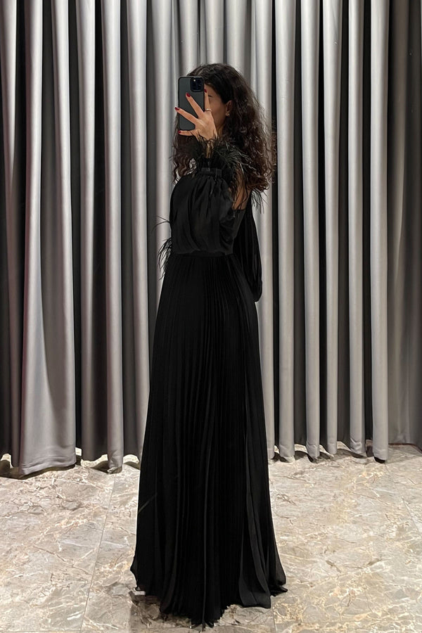 Tüy Detaylı Şifon Elbise Siyah