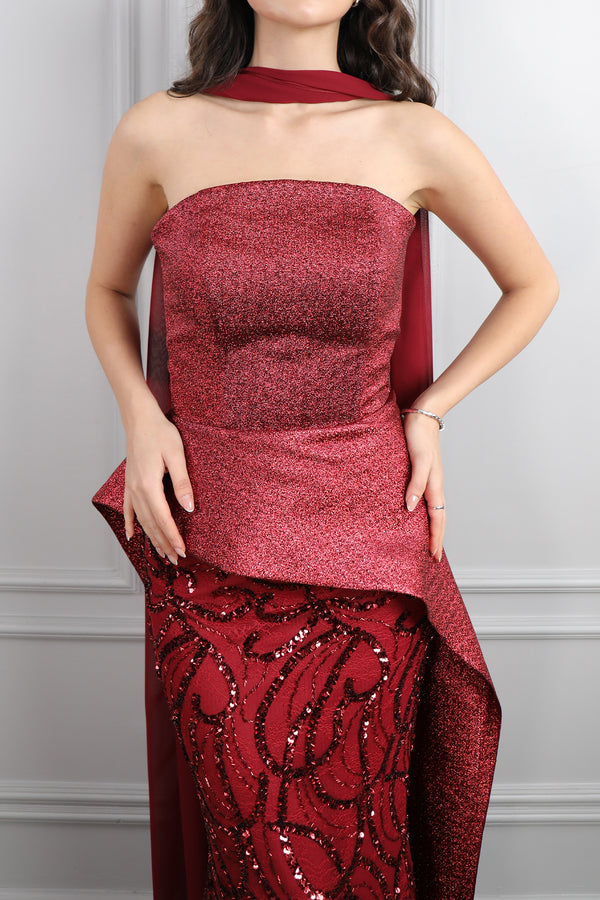 Straplez Asimetrik Gold İşlemeli Fular Detaylı Kuyruklu Abiye Bordo