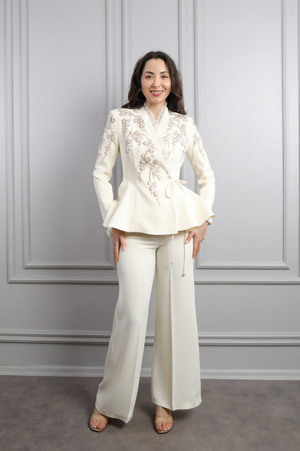 Ceketi Boncuk İşlemeli Belten Bağlamalı Pantolon Takım Ekru