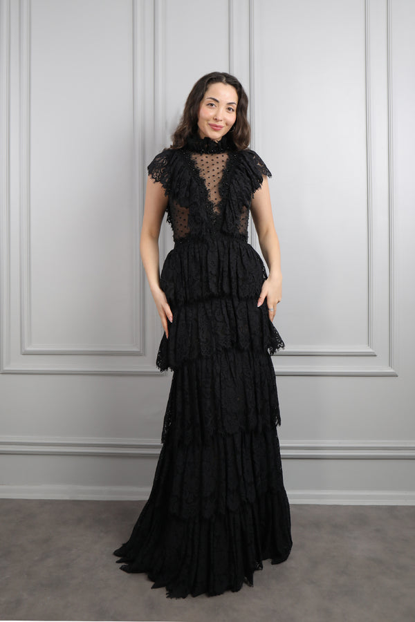 Hakim Yaka Transparan Detaylı Fırfırlı Dantelli Büyük Beden Abiye Siyah