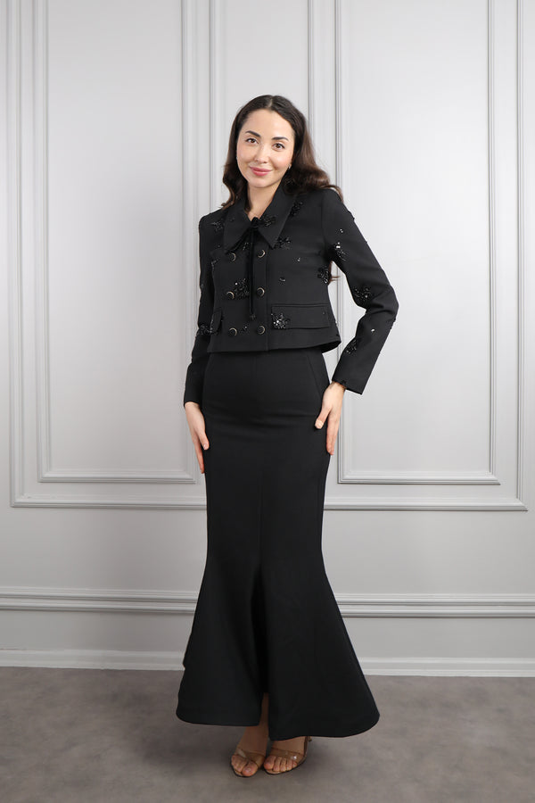 Yakası Bağlamalı Boncuk İşlemeli Etek Takım Siyah