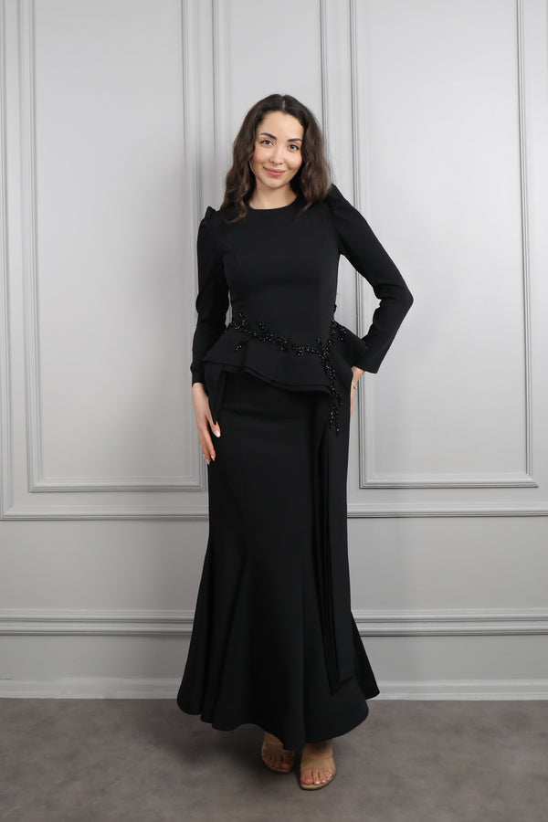 Oval Yaka Boncuk İşlemeli Pelerin Detaylı Etek Takım Siyah