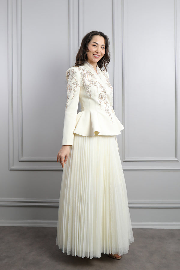 Ceketi Boncuk İşlemeli Belden Bağlamalı Pileli Etek Takım Ekru