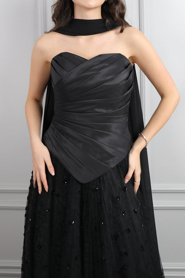 Straplez Drapeli Fular Detaylı Eteği Tüllü Abiye Siyah