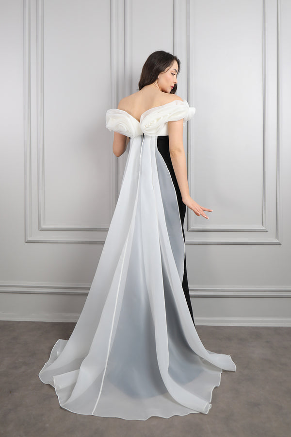 Kayık Yaka Boncuk İşlemeli Sırtı Pelerin Detaylı Abiye Siyah