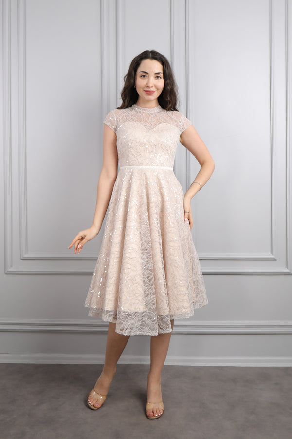 Hakim Yaka Üstü Transparan Simli Kısa Abiye Bej