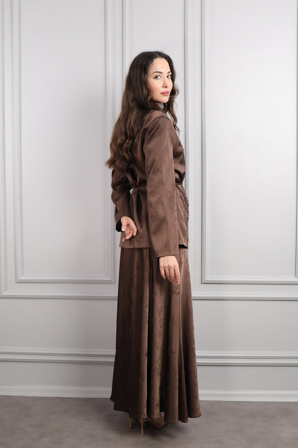 Ceketi Boncuk İşlemeli Desenli Beli Kuşaklı Büyük Beden Saten Etek Takım Kahve