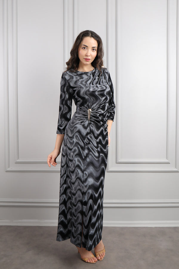 Beli Gold Detaylı Desenli Büyük Beden Kadife Elbise Gri