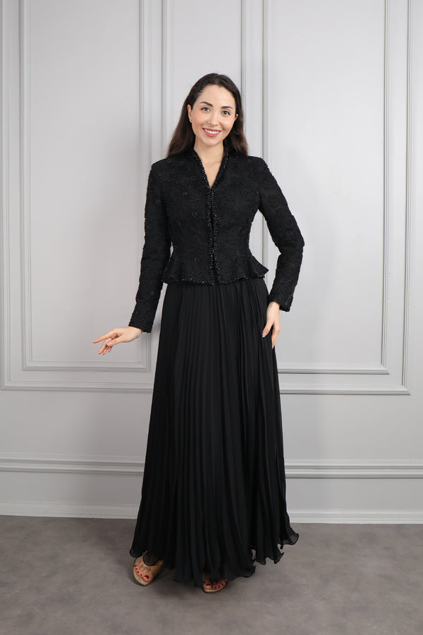 Ceketi Boncuk İşlemeli Çiçek Desenli Pileli Etek Takım Siyah