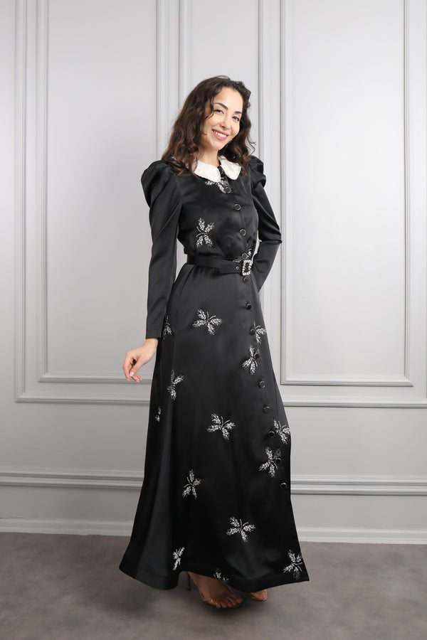 Bebe Yaka Beli Kemerli Boncuk İşlemeli Saten Elbise Siyah