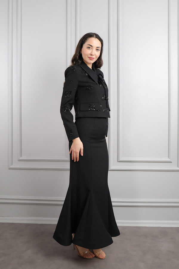 Yakası Bağlamalı Boncuk İşlemeli Etek Takım Siyah