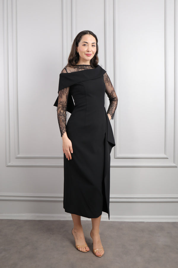 Kayık Yaka Transparan Detaylı Drapeli Midi Boy Elbise Siyah