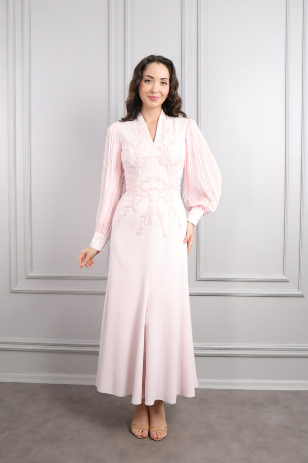 Önü Boncuk İşlemeli Balon Kol Elbise Pudra