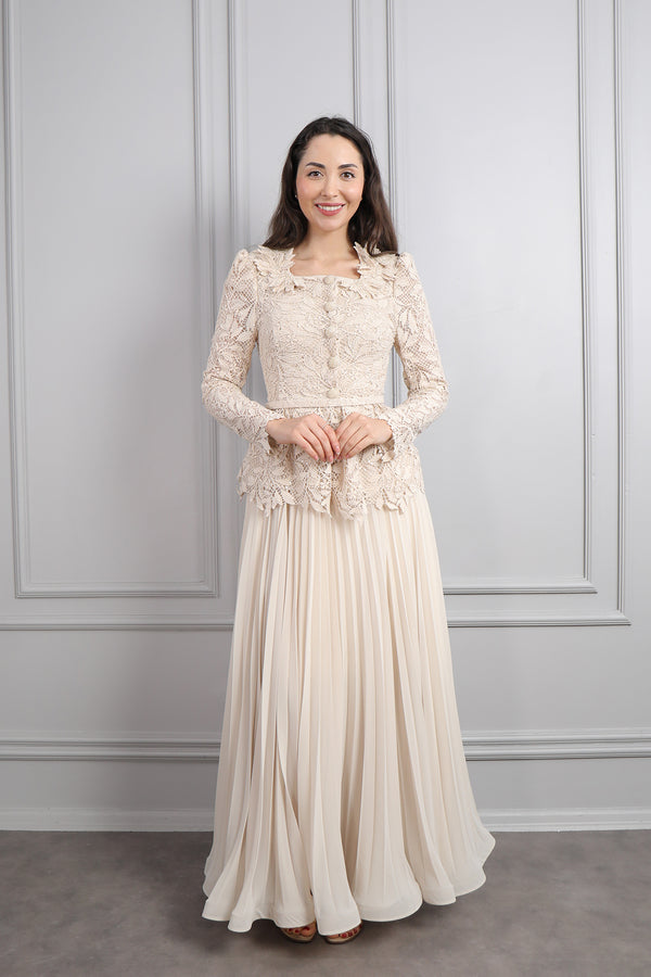 Kare Yaka Ceketi Düğmeli Kemer Detaylı Pileli Elbise Takım Bej