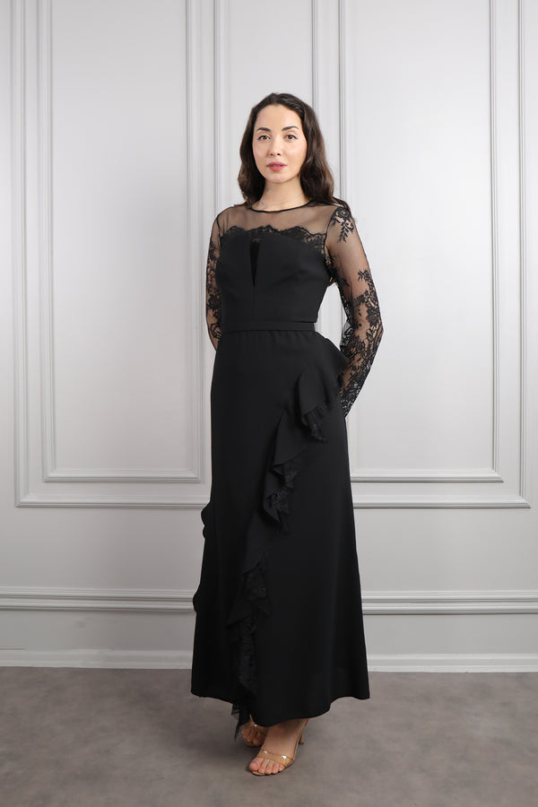 Kolları Transparan Dantel Detaylı ve Volanlı Büyük Beden Elbise Siyah