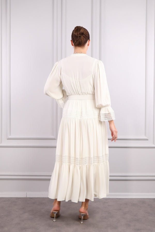 Beli Kemerli Önü Düğme Detaylı Midi Boy  Elbise Ekru