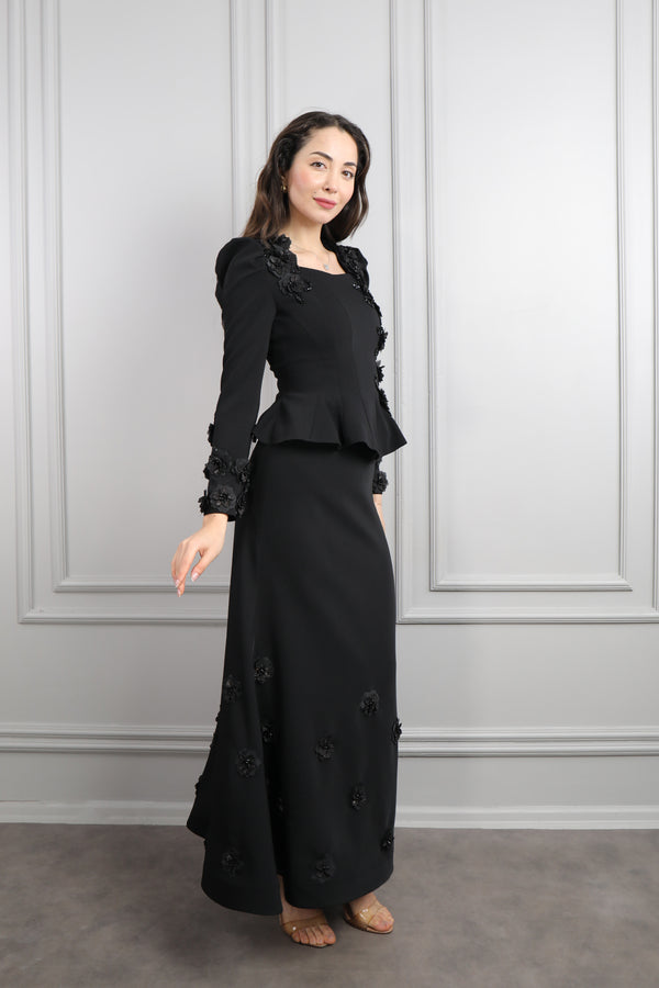 Kare Yaka Çiçek Detaylı Etek Takım Siyah