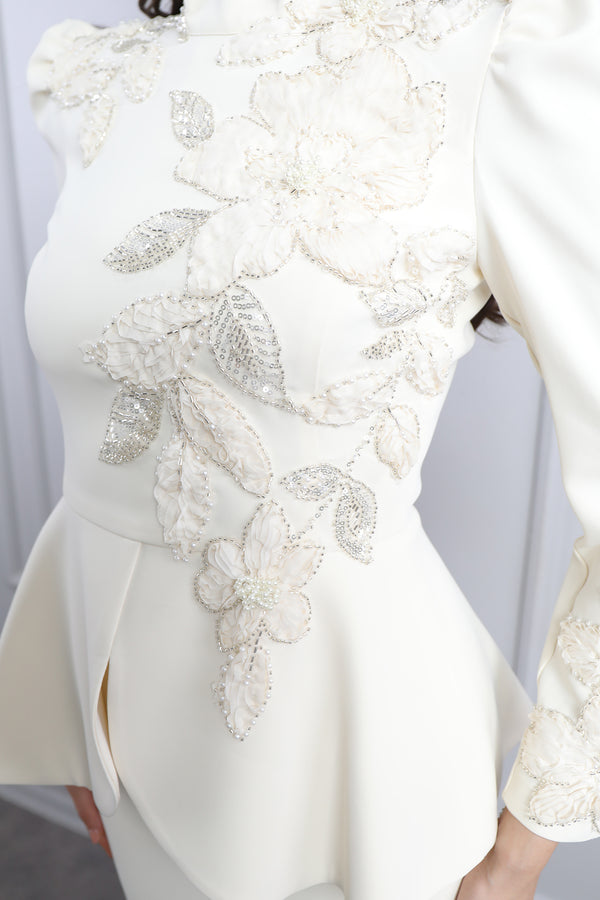 Hakim Yaka Çiçek Desenli Etek Takım Ekru