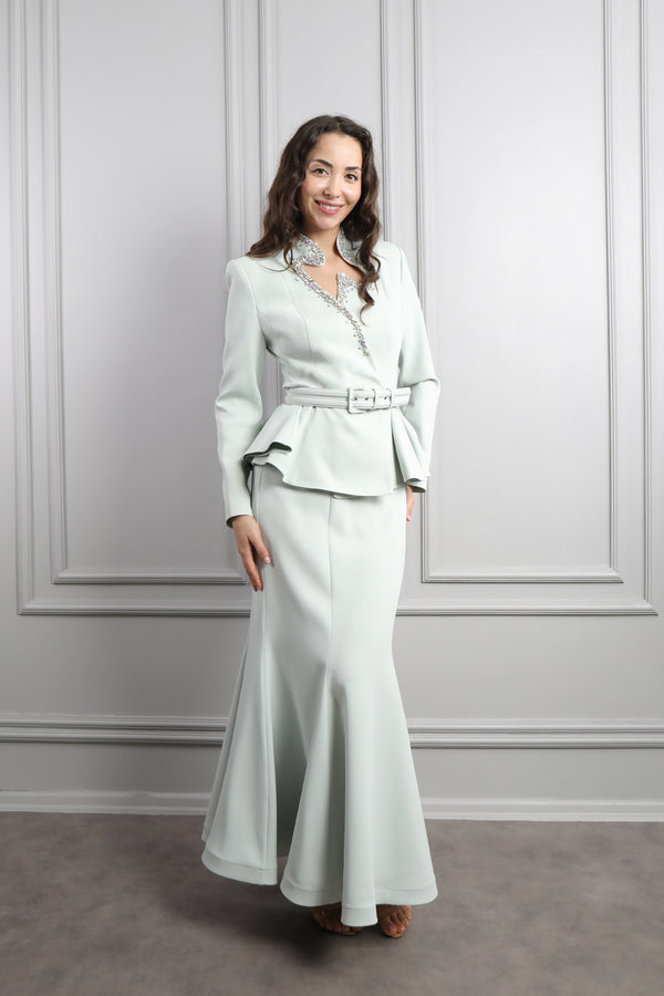 Asimetrik Yaka Beli Kemerli Taş Detaylı Etek Takım Mint