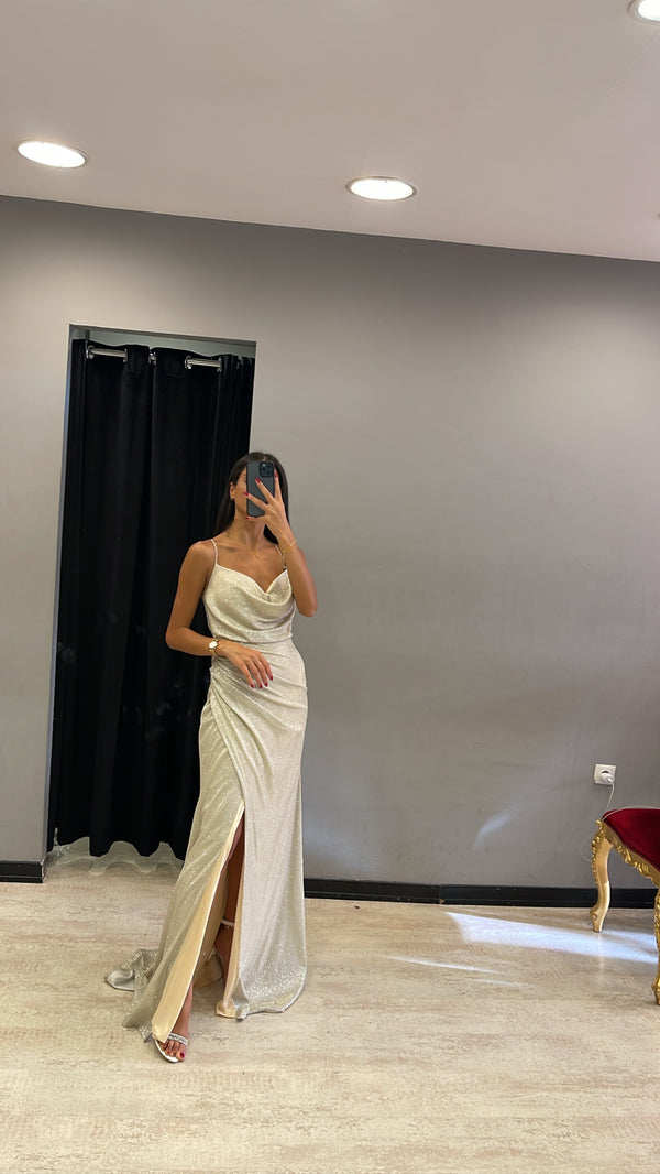 İnce Askılı Degaje Yaka Parlak Kumaş Abiye Gold