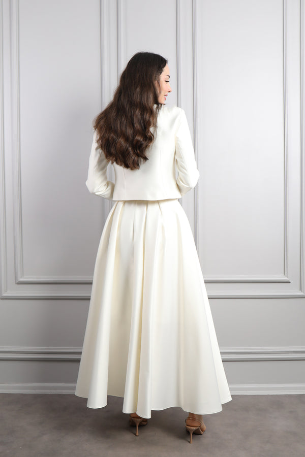 Ceketi Düğme Detaylı Boncuk İşlemeli Etek Takım Ekru